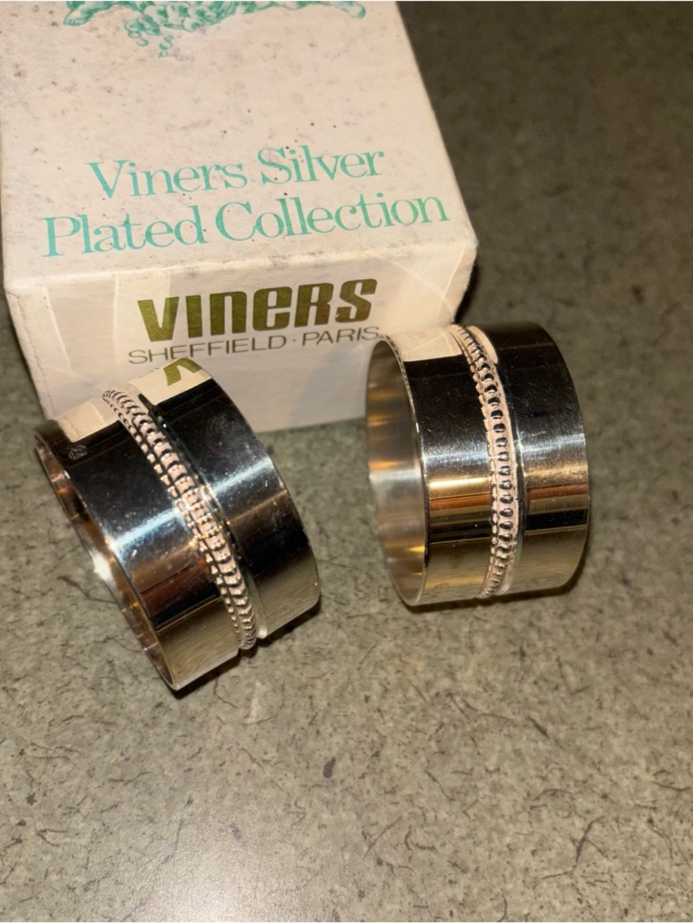 VtgViners Silver Plated Napkin Rings Original Box Sheffield Paris Silver Plated